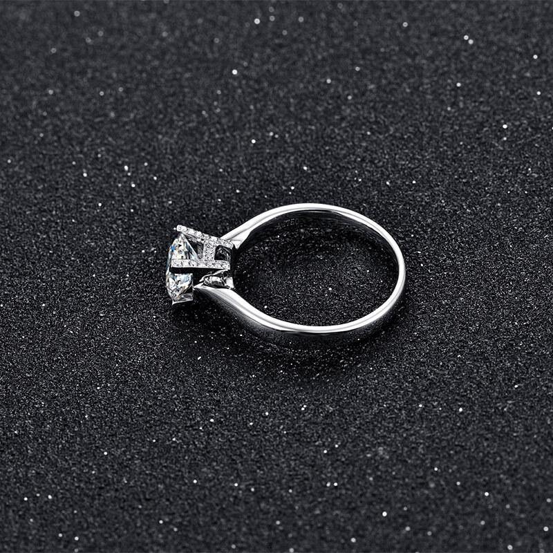 Solitaire Round Cut Moissanite Sterling Silver Ring - Image 5