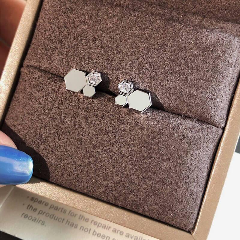 Moissanite honeycomb sterling silver earrings - Image 4